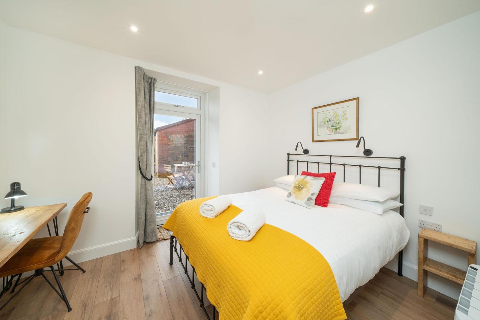 Grange8 Luxury Snug & Courtyard In Blairgowrie Lägenhet Blairgowrie and Rattray Exteriör bild
