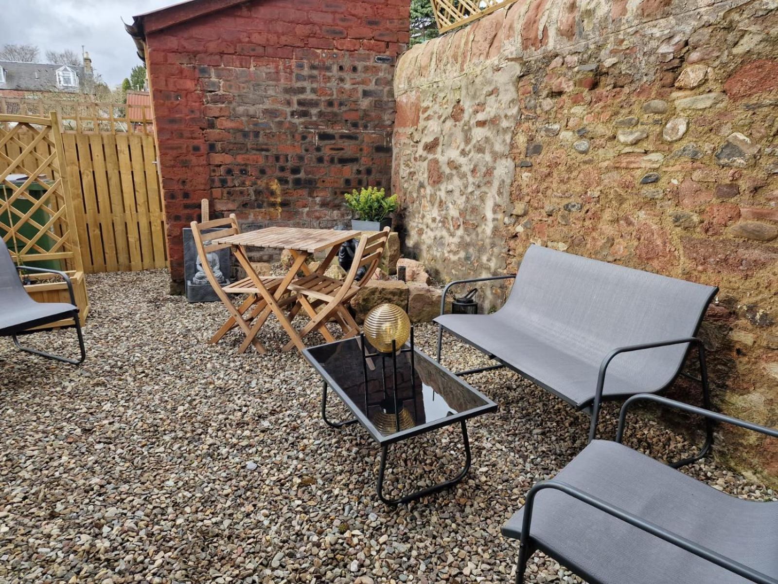 Grange8 Luxury Snug & Courtyard In Blairgowrie Lägenhet Blairgowrie and Rattray Exteriör bild